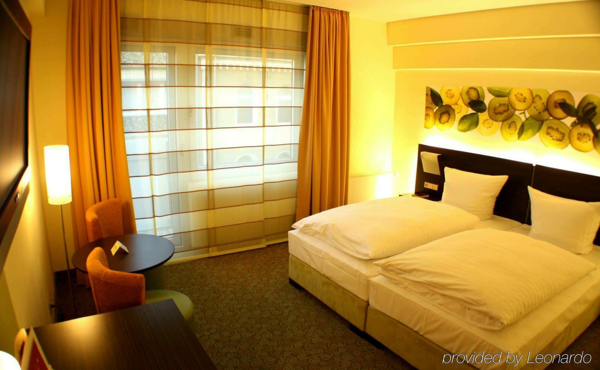June Six Hotel Hannover City Kültér fotó